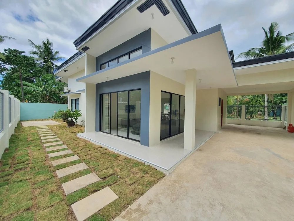 Villa Emee Nora in Panglao Island, Bohol Philippines
