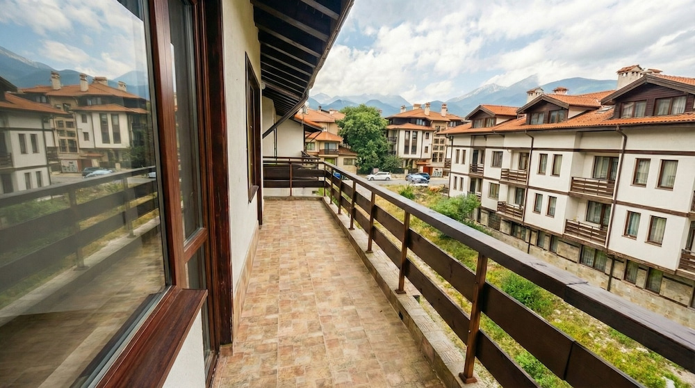 Mountain Paradise 2 - Cosy Mountain View Apartment - 200mbps Wifi