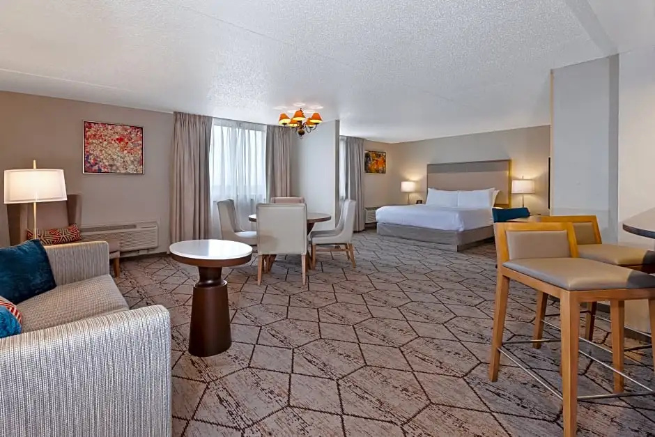 Crowne Plaza Columbus North- Worthington by IHG - Chambres