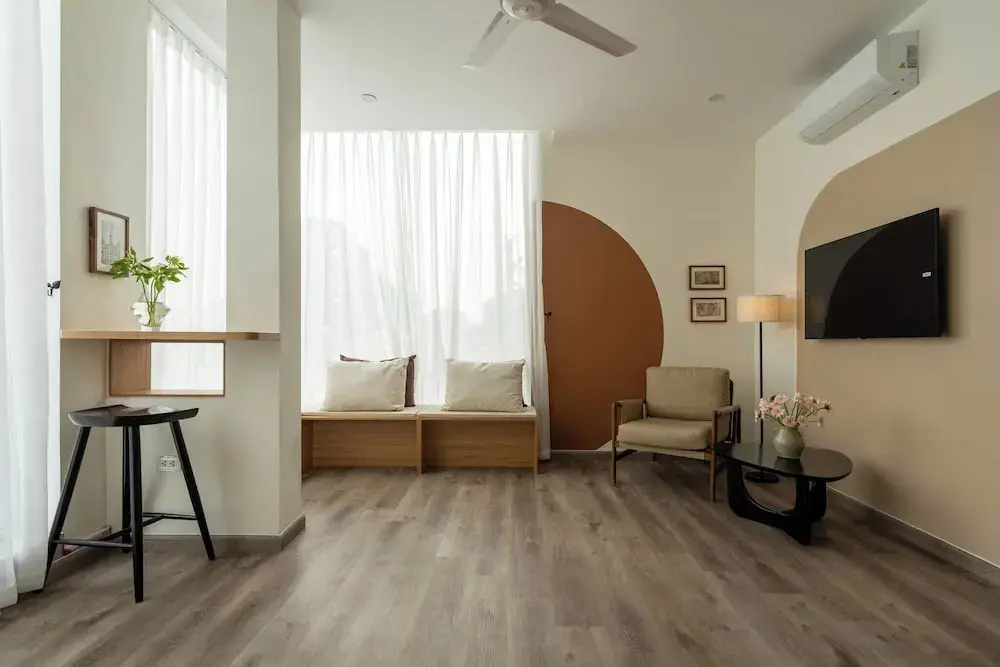 Executive Suite with city view