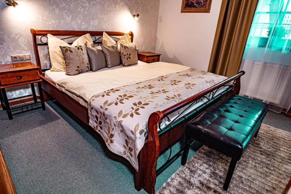 花園景標準雙人房，配有雙人床