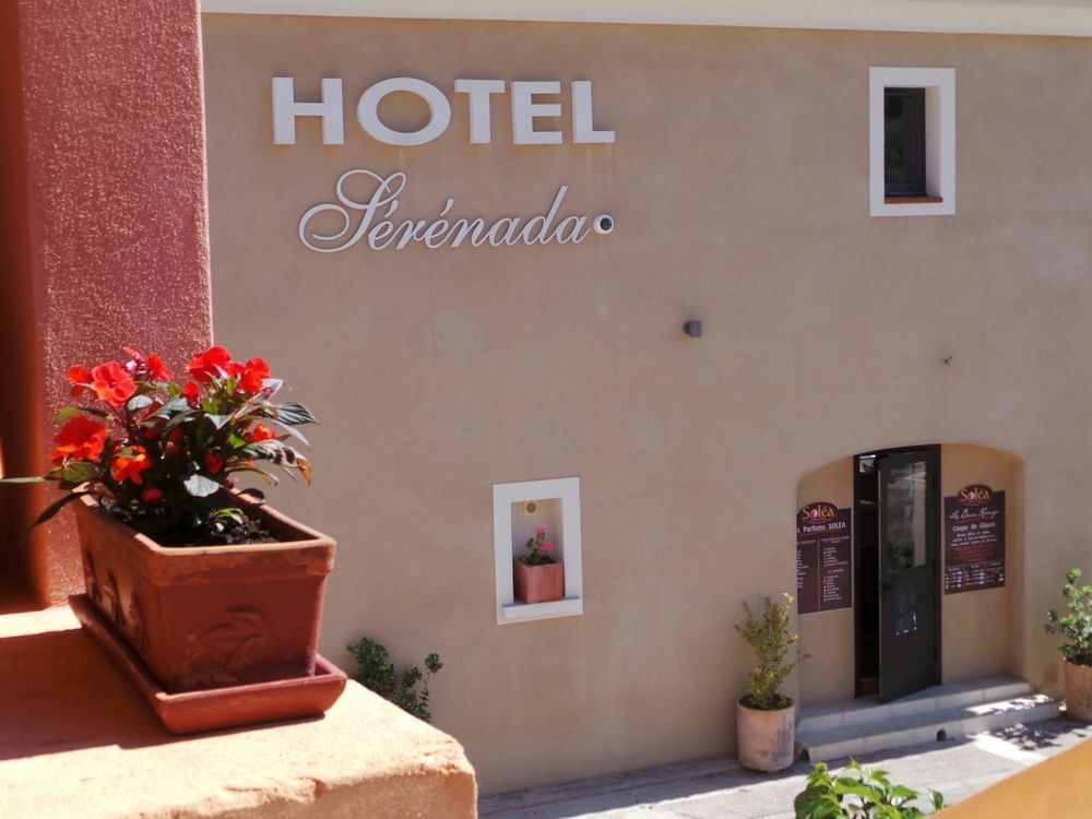 Hotel Serenada
