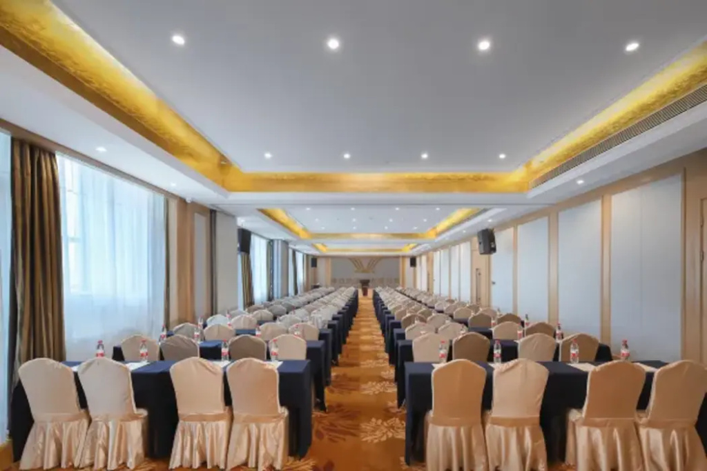 Vienna International Hotel (Nanchang BayiSquare Shangshagou Station)) — фото 1