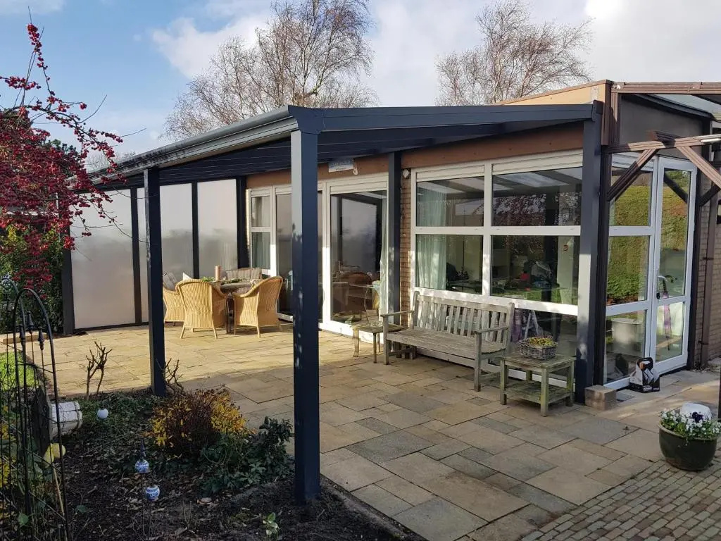 Alexanderpark 5 - Ouddorp, covered terrace, near to the beach and dunes - not for companies