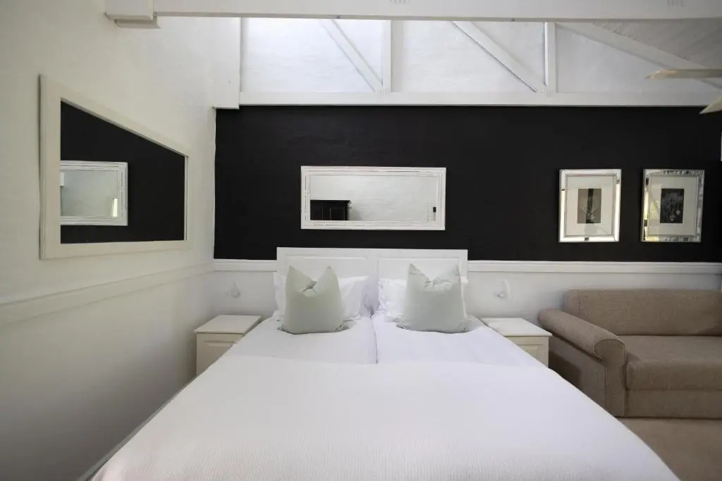 Standard Double room (twin beds)