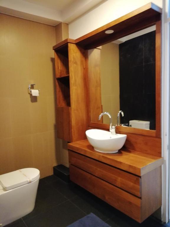 Oak Residencies