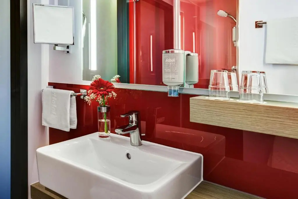 IntercityHotel Frankfurt Airport Terminal 3 - Chambres