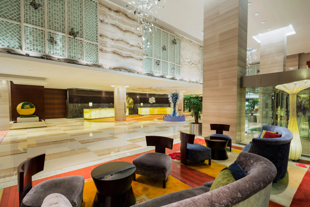Lobby & Reception