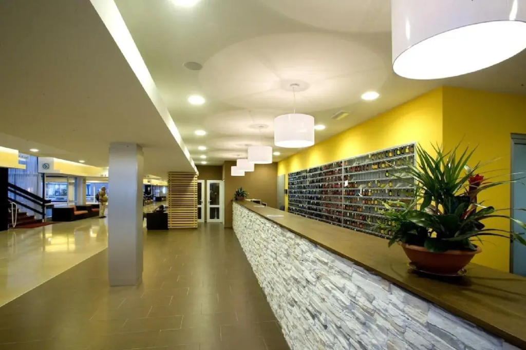 Hotel photo 12