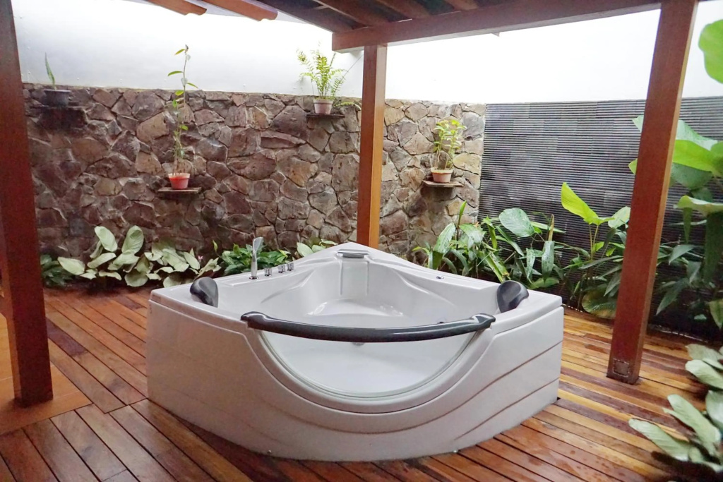 Spring Hill Hotel Ruteng