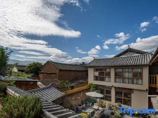 Du'an·Shiguangliyoufeng Designer Smart Inn (Dali Shaxi Ancient Town Branch)