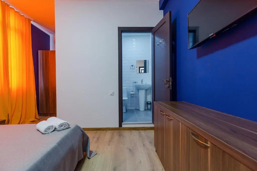 Komuna Hostel & Hotel, Батумі, Грузія мініатюра 7