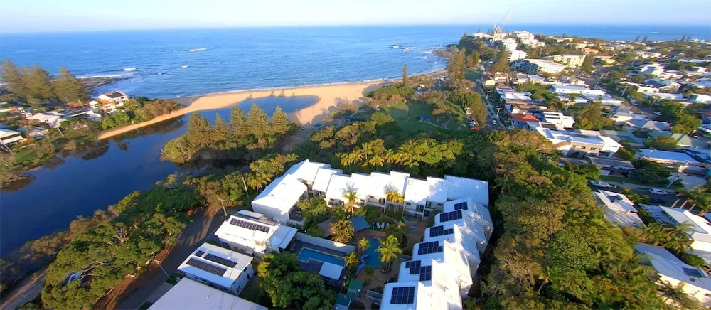 Beach & Waterfront