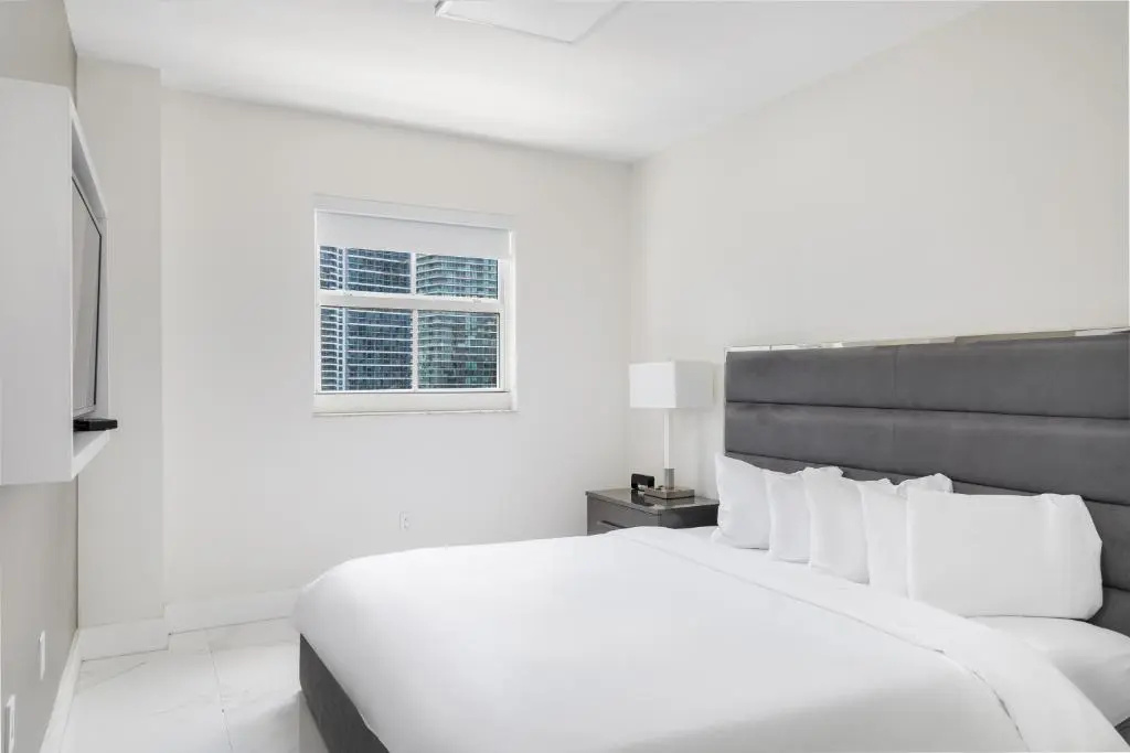 Fortune House Hotel Suites - Chambres