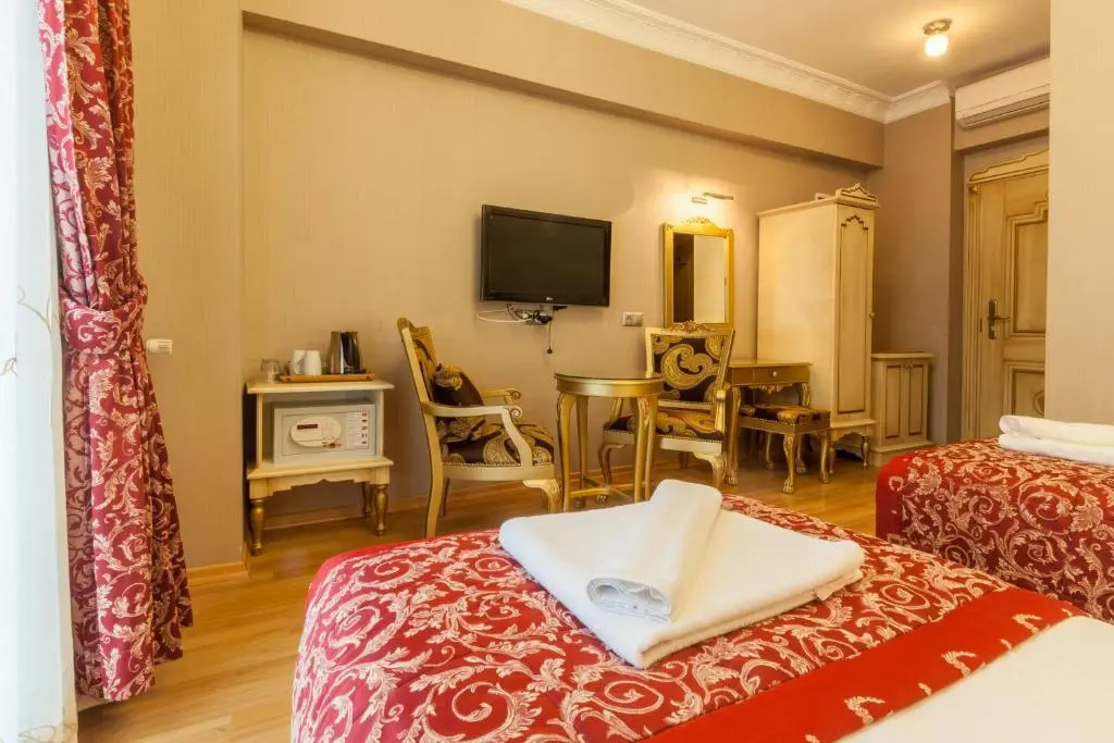 Superior Double room (full double bed)