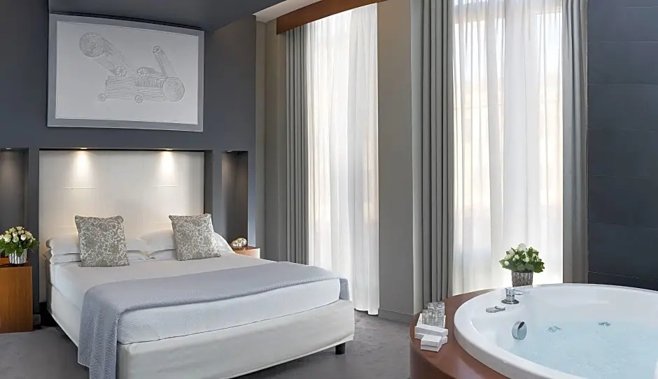 Double Suite (full double bed)
