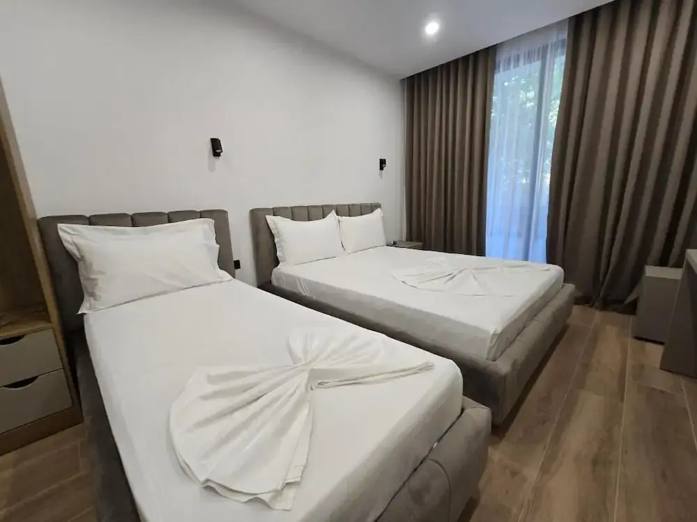 Standard Triple room with balcony and with mountain view