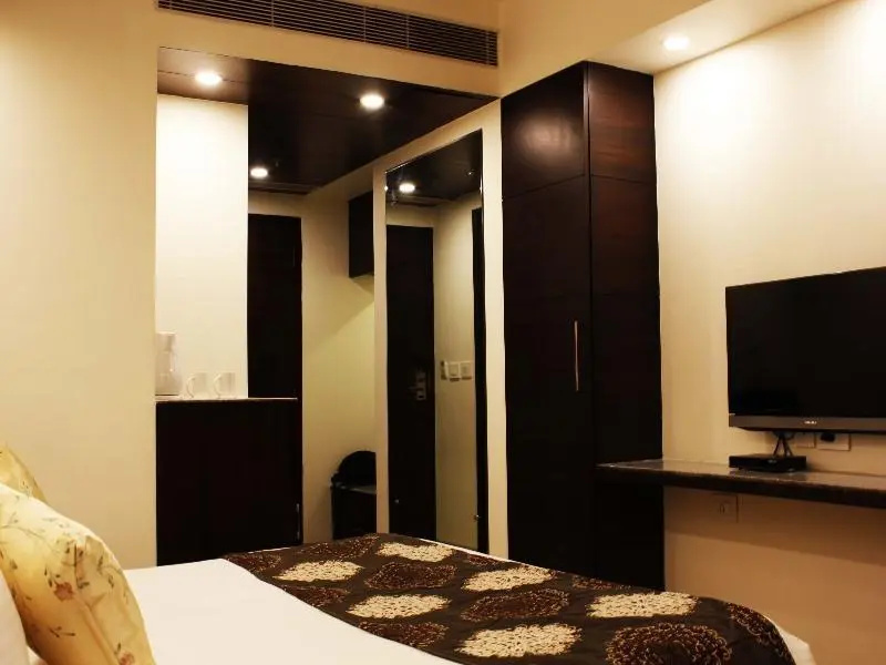 Capital O 2642 Skyline Hotel - Chambres