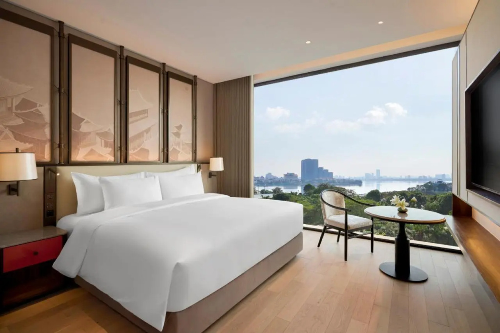 Отель Dusit Le Palais Tu Hoa Hanoi в Ханое