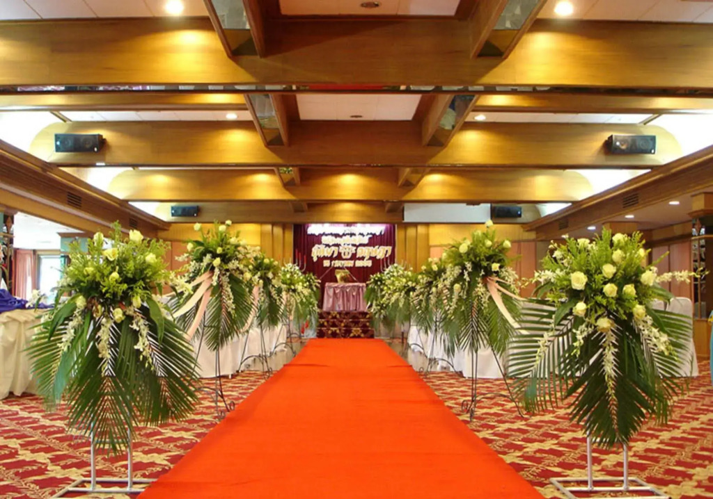 Siam Thani Hotel - фото 9