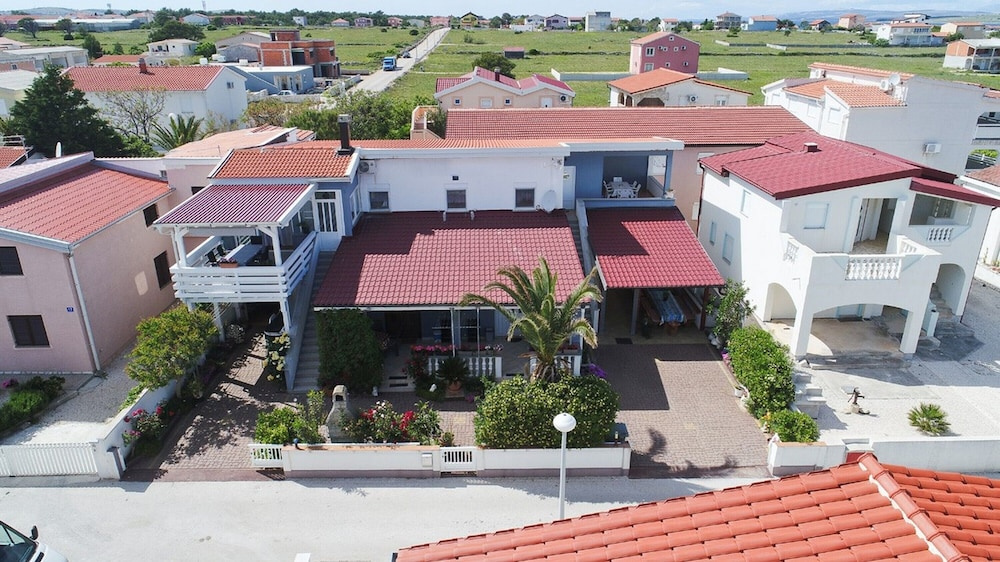 Apartments Karacic
