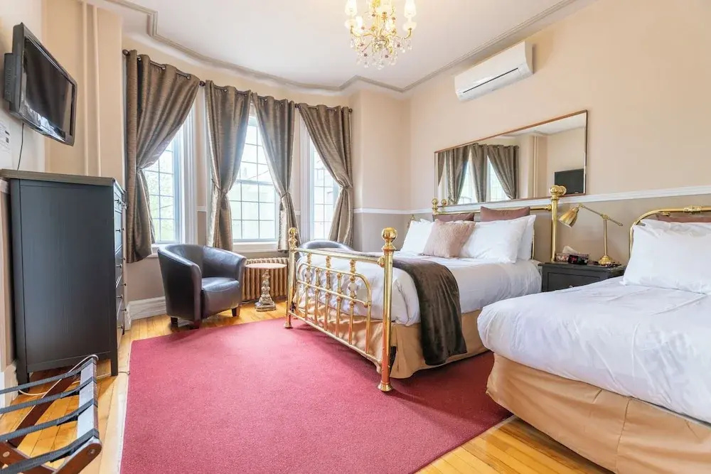Standard Family room with city view
