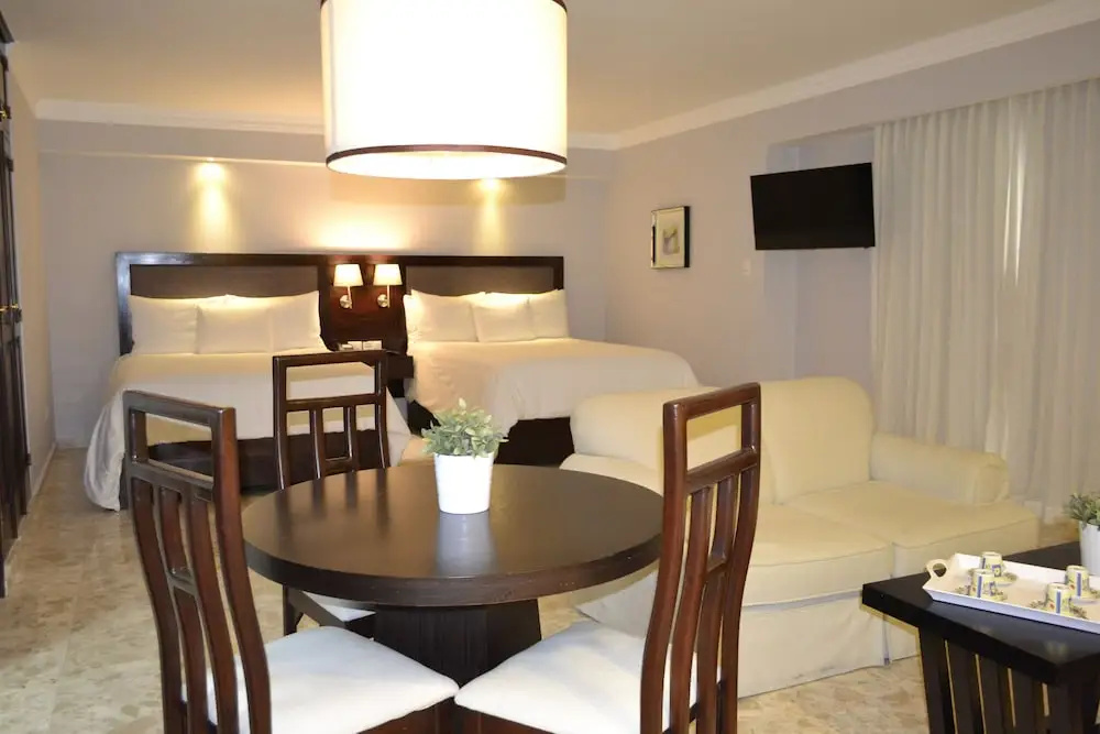 Plaza Florida Suites - Chambres