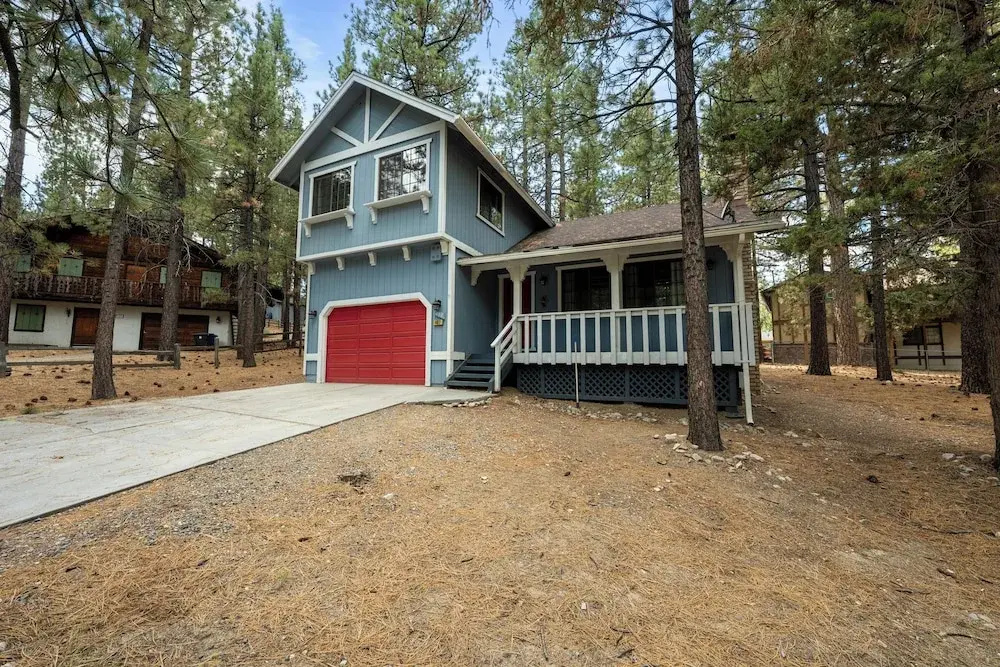 Bear Woods 3BR Retreat