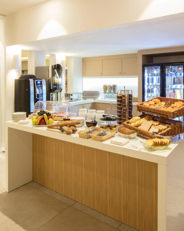 Mercure Villeneuve Loubet Plage - фото 13