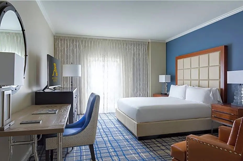 The Adolphus, Autograph Collection - Chambres