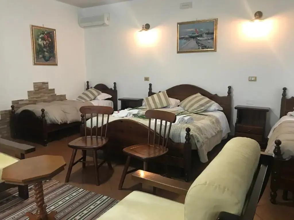 Standard Quadruple room