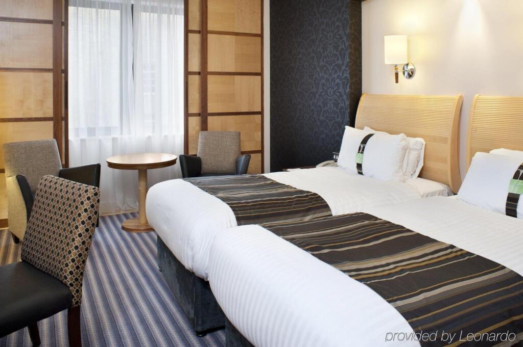 Clayton Hotel Belfast - 10