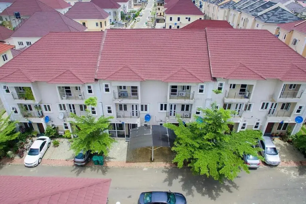 Luxury 4 Bedrooms Apartment 24Hrs Elect/WIFI/Security