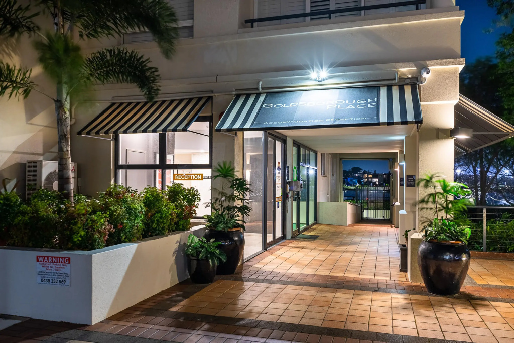 Goldsborough Place Apartments