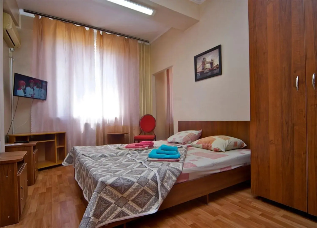 Economy room