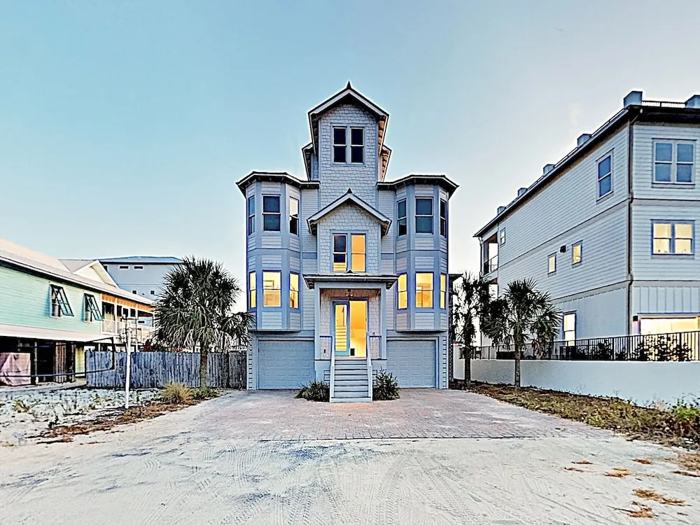 New Listing! Gulf-view W/ Pool - Near Beach 5 Bedroom Home