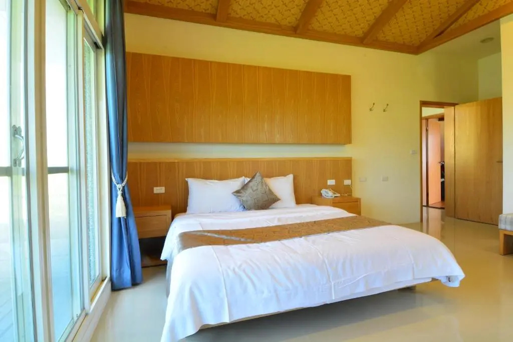 Standard Double room with balcony (full double bed)