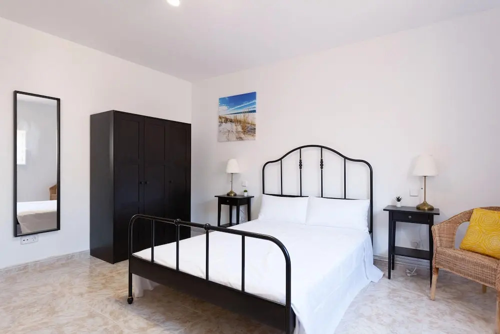Design Apt. Historic District - Sol