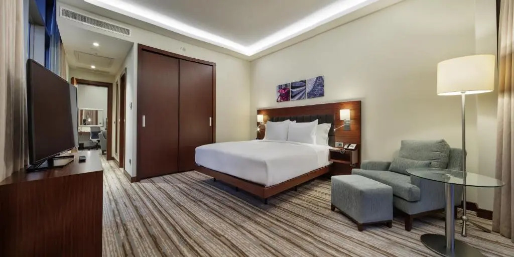 單人雙人房，配備雙人床