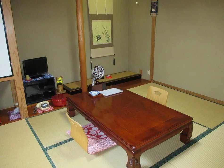 Hozenji Onsen Ryokan Ebitei