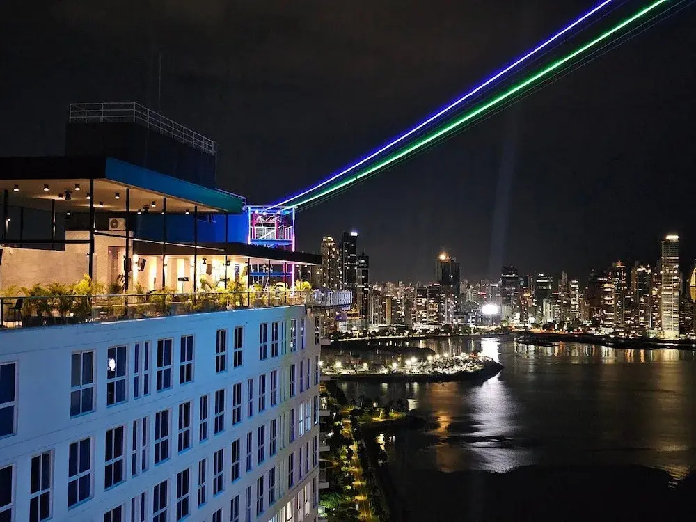 Apartments at The Sands – Ocean View Panama City