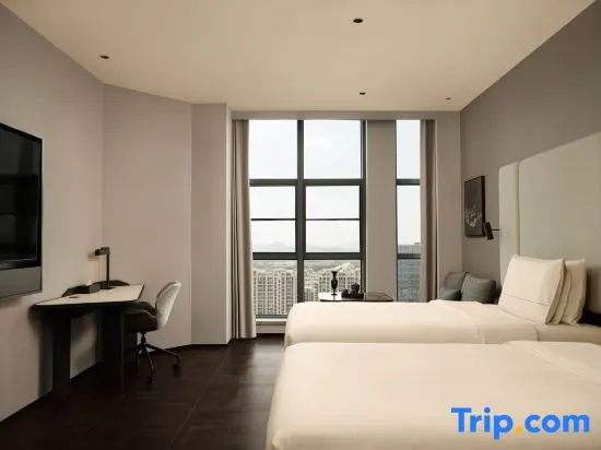Premier room
