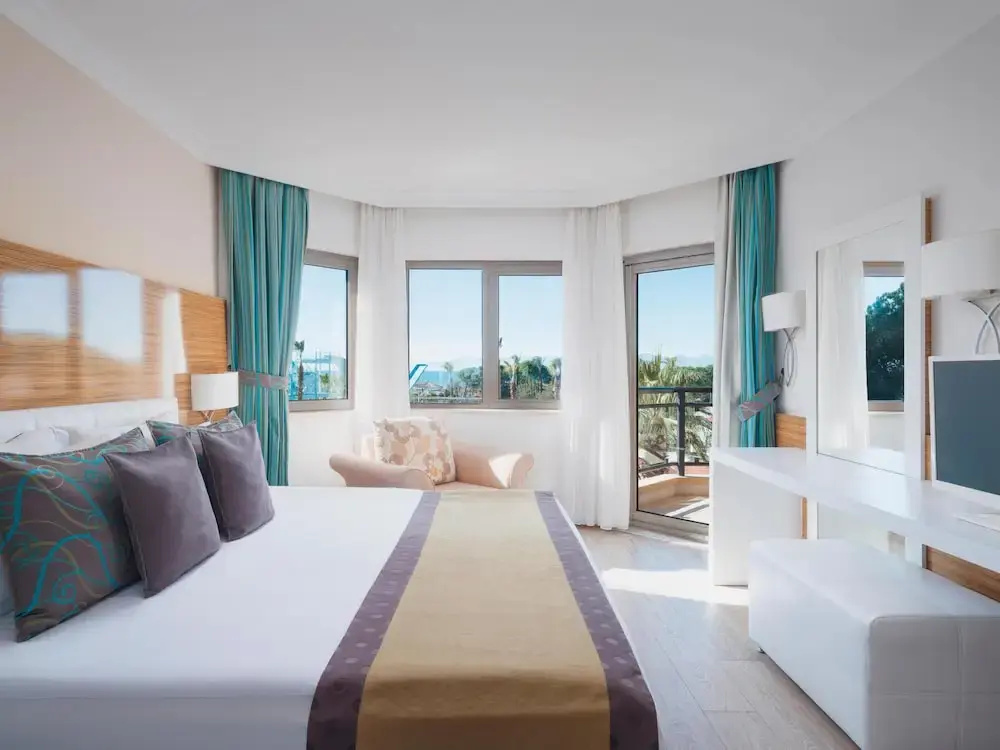 Aqua Family Suite