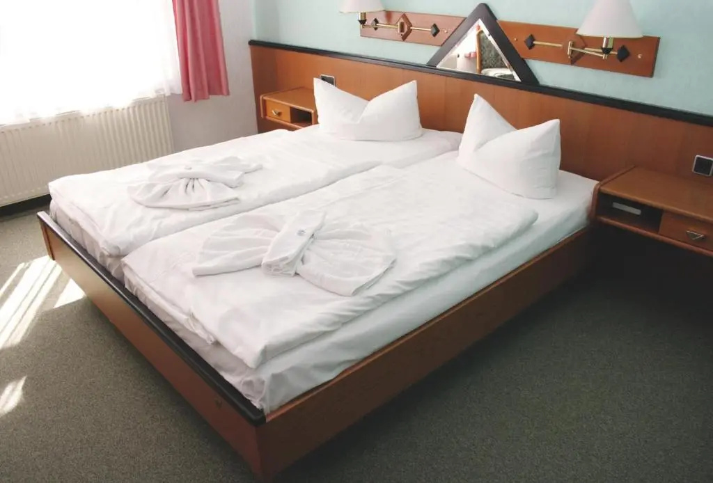 Standard Double room (full double bed)