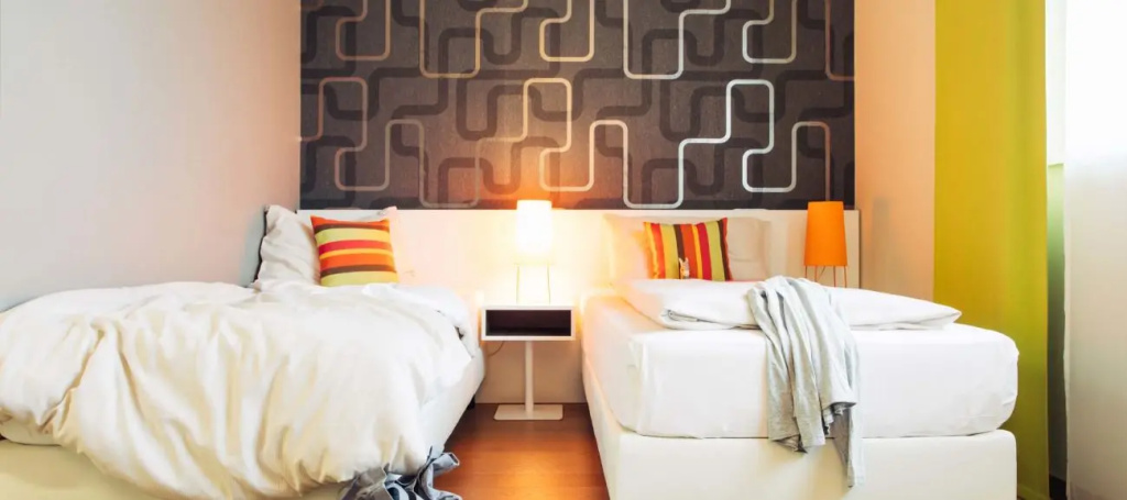 2 Bedrooms Apartment
