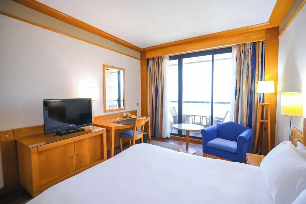 1 Bedroom Suite with balcony