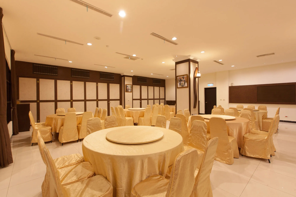 F Hotel - Sanyi - Général