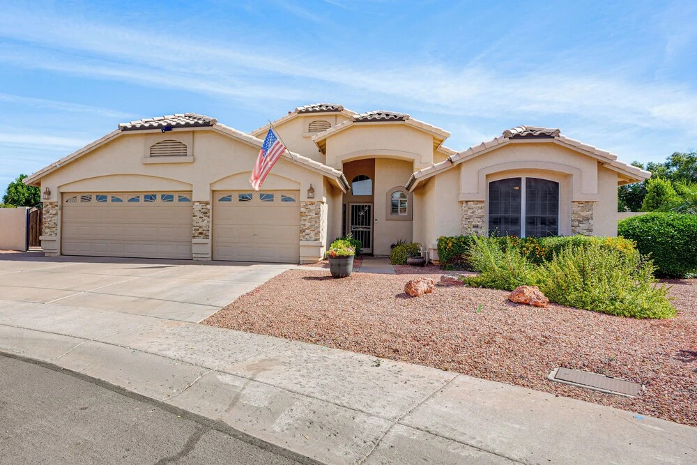 Game Room, Backyard Oasis! Glendale Group Getaway