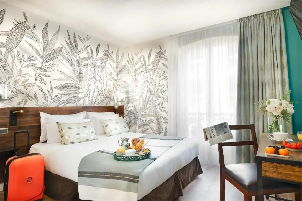 Отель Hotel Delavigne в Париже