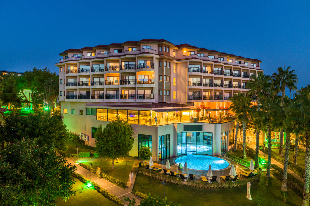 Justiniano club park conti 5 турция окурджалар